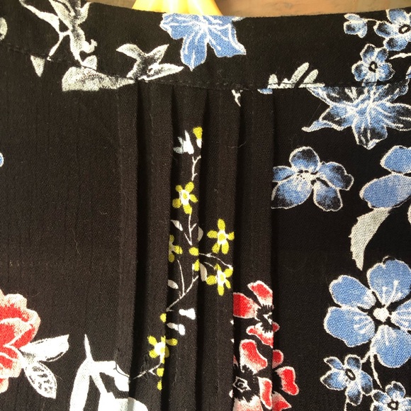 Hilary Radley Black Floral Top/Kimono Size S/M - Picture 6 of 16